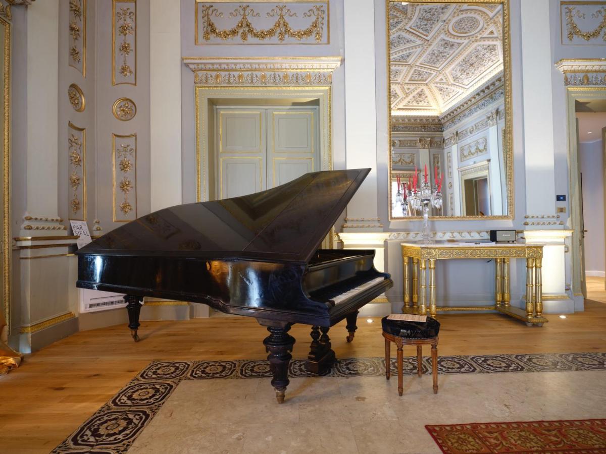 Grand Hotel Et Des Palmes Palermo Exterior foto The piano in the Blue Hall